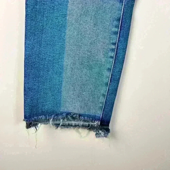 DL1961 Two-Tone Denim Jeans with Frayed Edges - Picture 4 of 8